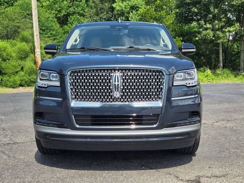 Used 2024 Lincoln Navigator Reserve AWD/4WD image 8