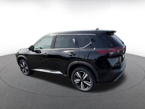 Used 2023 Nissan Rogue SL w/ SL Premium Package image 10