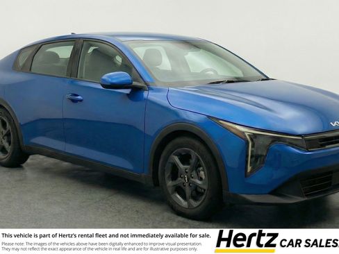 Used 2025 Kia K4 LXS FWD image 1