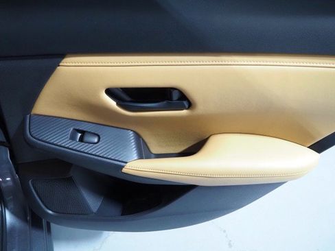 Used 2024 Nissan Sentra SV w/ SV Premium Package image 60