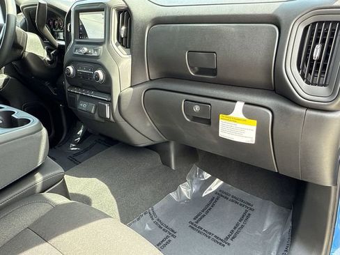 Certified 2025 Chevrolet Silverado 1500 Custom image 28