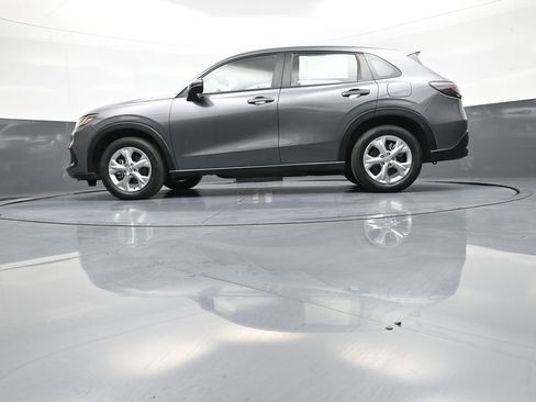 Certified 2023 Honda HR-V LX image 31