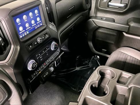 Used 2022 Chevrolet Silverado 1500 Custom image 17