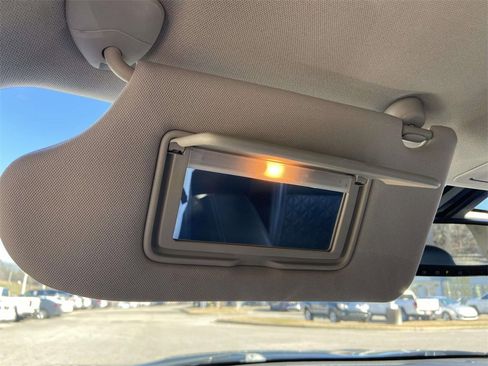 Used 2016 Nissan Maxima Platinum image 29