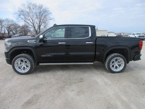 New 2026 GMC Sierra 1500 Denali image 9