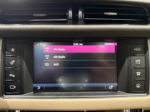 Used 2017 Jaguar XF Prestige RWD image 62
