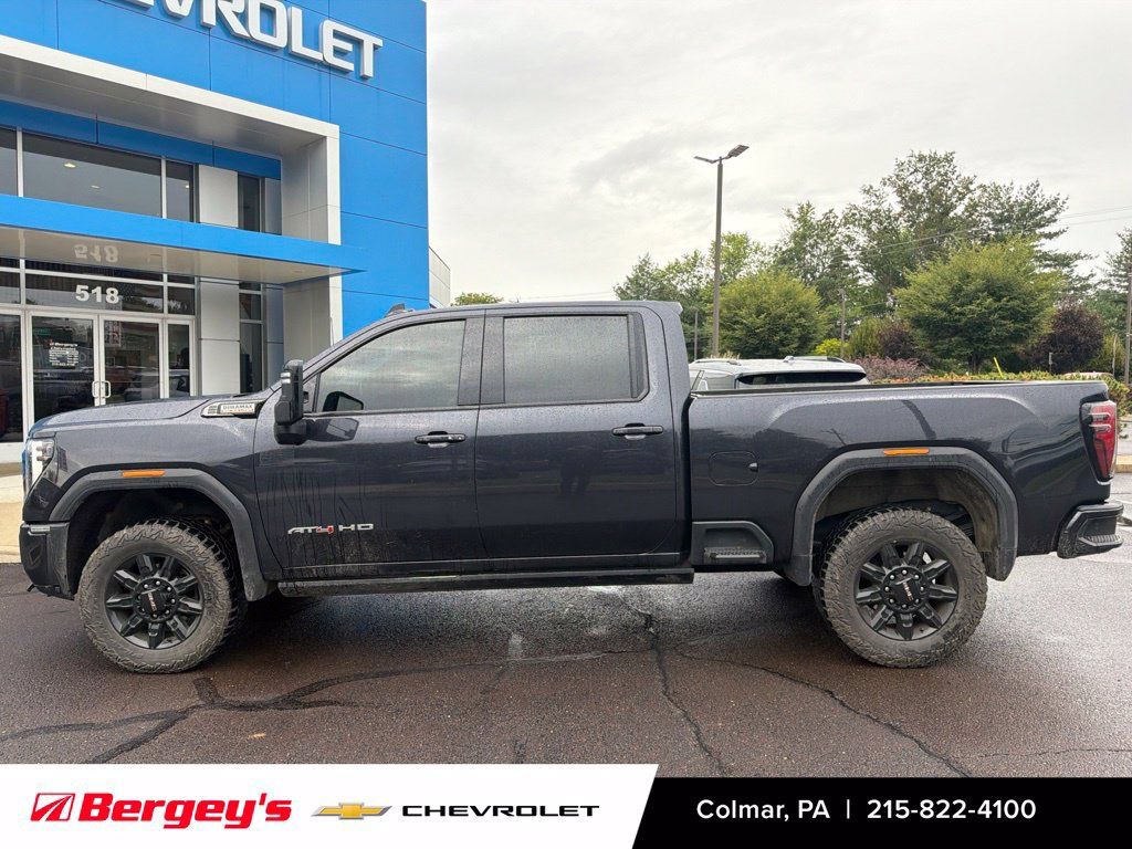 Used 2024 GMC Sierra 3500 AT4 w/ AT4 Premium Plus Package AWD/4WD image 8