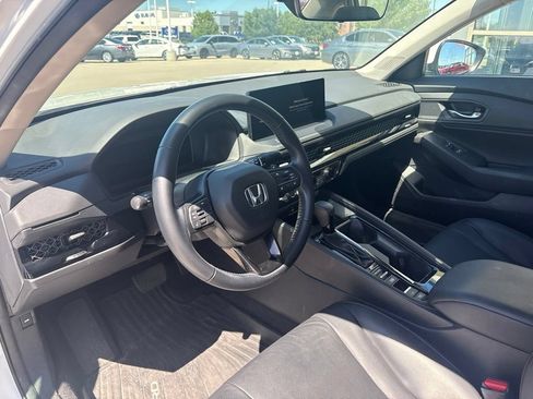 Used 2023 Honda Accord EX-L image 11