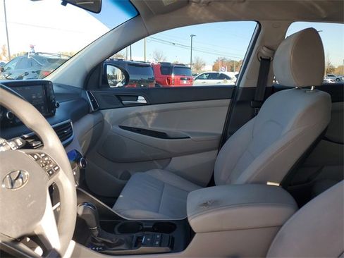 Used 2020 Hyundai Tucson SE image 13
