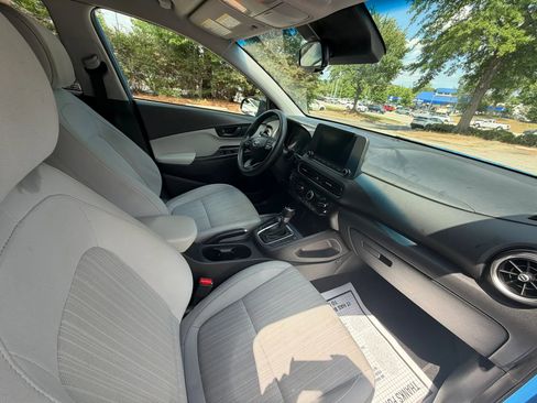 Used 2022 Hyundai Kona SEL FWD image 10