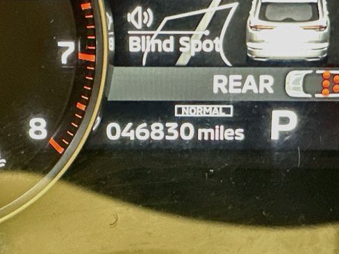 Used 2024 Mitsubishi Outlander SE AWD/4WD image 19