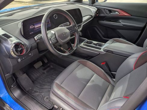 Used 2024 Chevrolet Equinox EV RS image 11