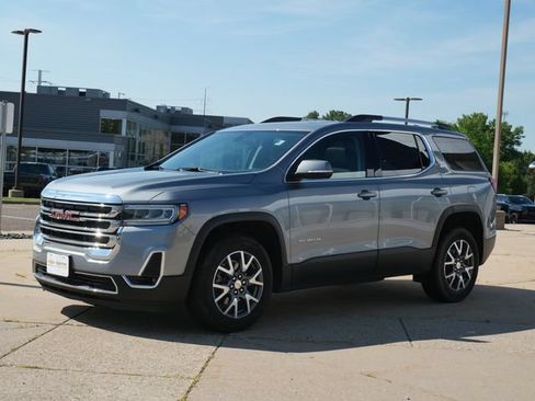 Used 2023 GMC Acadia SLT w/ Preferred Package AWD/4WD image 3