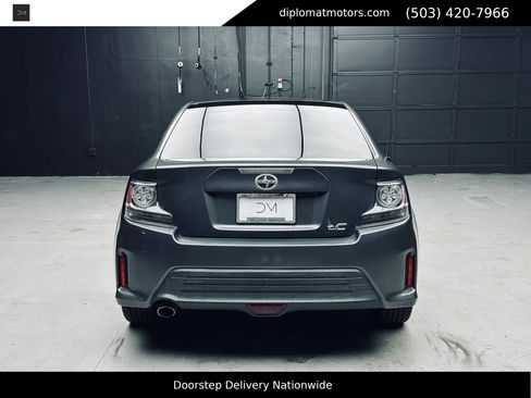 Used 2015 Scion tC FWD image 5