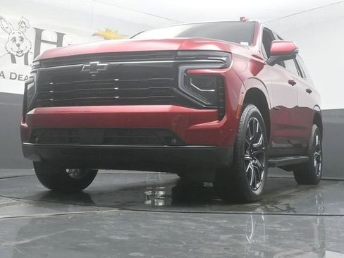 Used 2025 Chevrolet Tahoe RST w/ Comfort Package AWD/4WD image 4