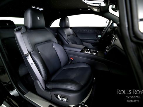 Used 2025 Rolls-Royce Spectre w/ Spectre Launch Package image 24