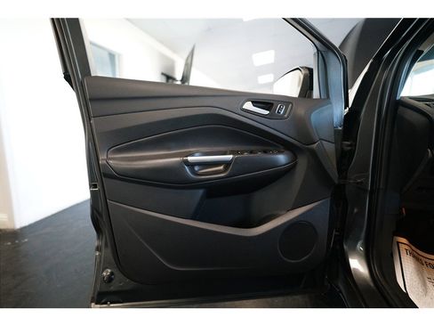 Used 2017 Ford Escape SE w/ Equipment Group 201A image 15