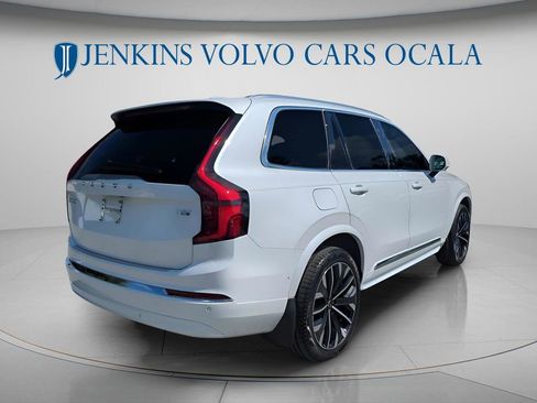 New 2026 Volvo XC90 T8 Plus w/ Protection Package Premier AWD/4WD image 4