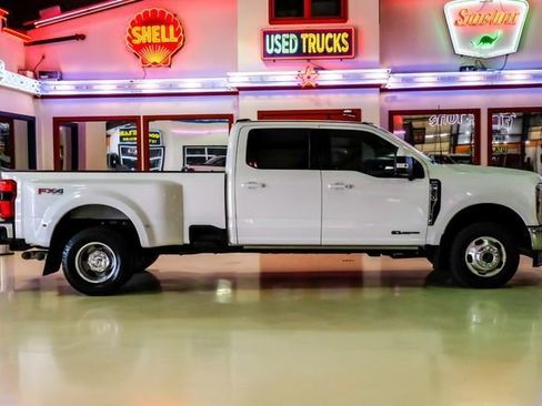 Used 2023 Ford F350 Lariat w/ Lariat Ultimate Package AWD/4WD image 10