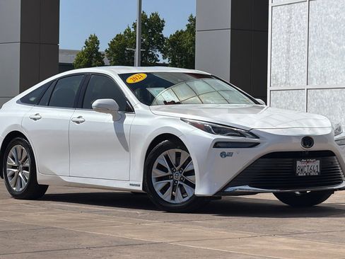 Used 2021 Toyota Mirai XLE w/ Advanced Technology Package RWD image 2