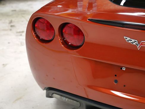 Used 2005 Chevrolet Corvette 2dr Cpe w/ Performance Handling Package image 36