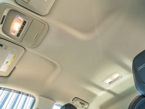 Used 2018 Chevrolet Colorado ZR2 image 21