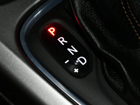 Used 2019 Jeep Compass Latitude w/ Popular Equipment Group image 40