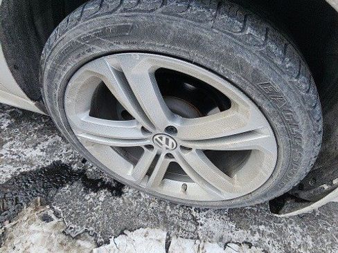 Used 2014 Volkswagen CC Sport image 15