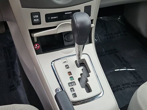 Used 2013 Toyota Corolla LE FWD image 15