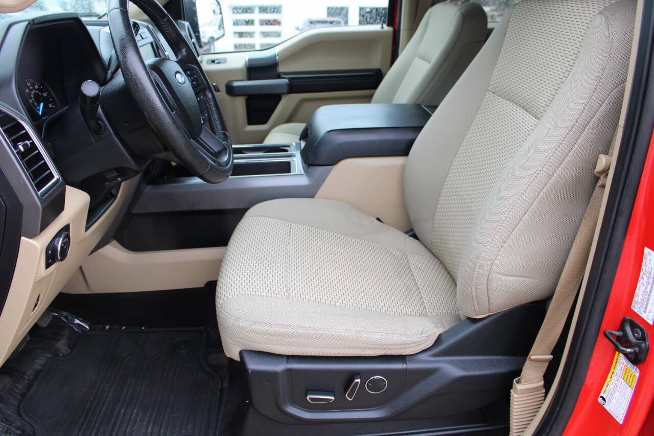 Used 2015 Ford F150 XLT w/ Equipment Group 302A Luxury AWD/4WD image 13