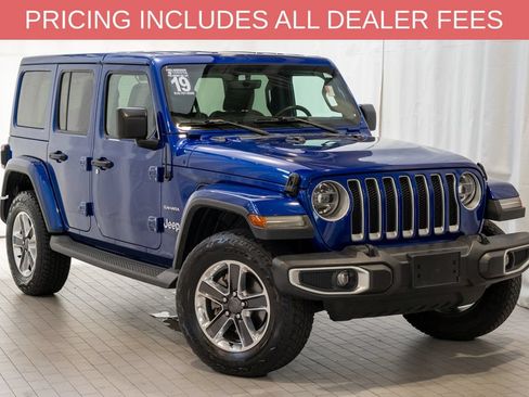 Used 2019 Jeep Wrangler Unlimited Sahara AWD/4WD image 1