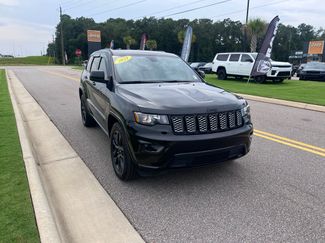 Used 2021 Jeep Grand Cherokee Laredo X RWD video 1