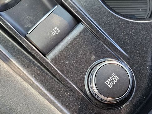 New 2026 Ford Explorer Active w/ Active Comfort Package image 18