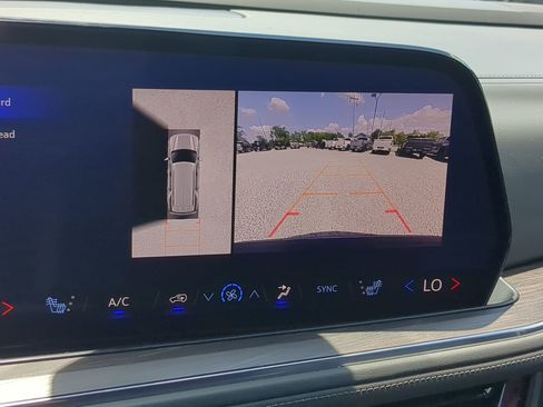 Used 2025 Chevrolet Tahoe LT RWD image 25