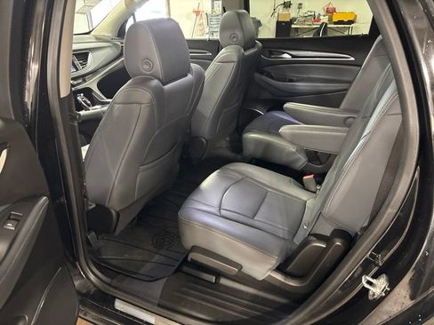 Used 2021 Buick Enclave Essence w/ Sound and Sites Package AWD/4WD image 32