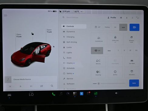 Used 2018 Tesla Model 3 Long Range AWD/4WD image 22