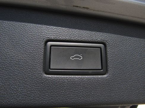 Used 2024 Volkswagen Tiguan Wolfsburg Edition image 13