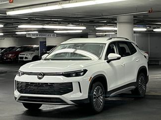 New 2026 Volkswagen Tiguan S AWD/4WD video 3