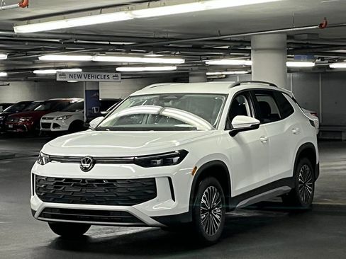 New 2026 Volkswagen Tiguan S AWD/4WD image 3