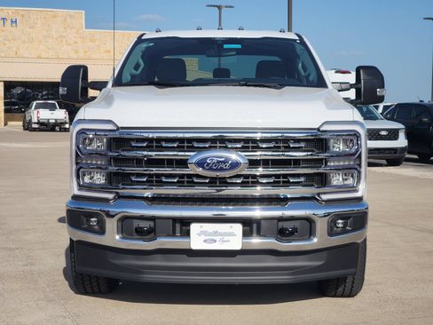 New 2026 Ford F250 XLT w/ XLT Premium Package AWD/4WD image 6