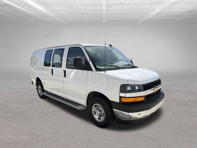 Used 2022 Chevrolet Express 2500 RWD image 6