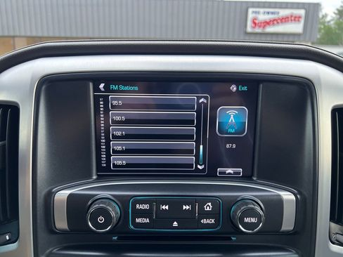 Used 2018 GMC Sierra 1500 SLT image 16