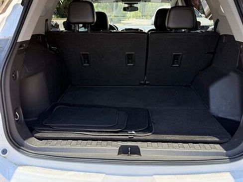 Used 2021 GMC Terrain SLT FWD image 6