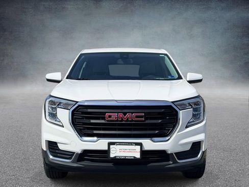 Used 2024 GMC Terrain SLE FWD image 5