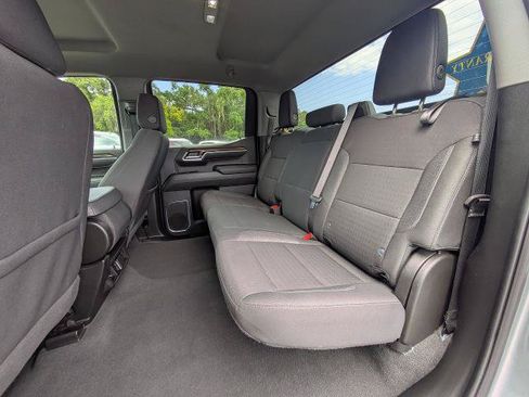 Used 2025 Chevrolet Silverado 1500 LT AWD/4WD image 14