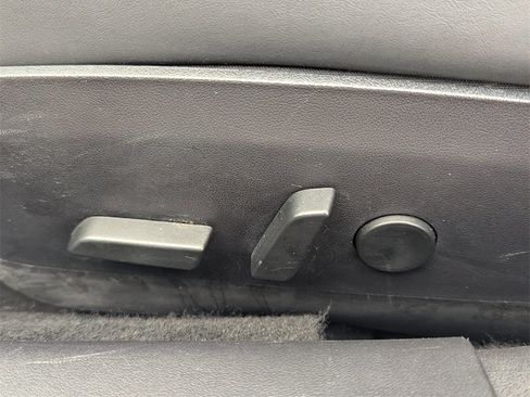 Used 2019 Tesla Model 3 Standard Range Plus image 11