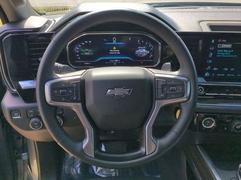 Used 2024 Chevrolet Silverado 1500 RST w/ Z71 Off-Road Package AWD/4WD image 14