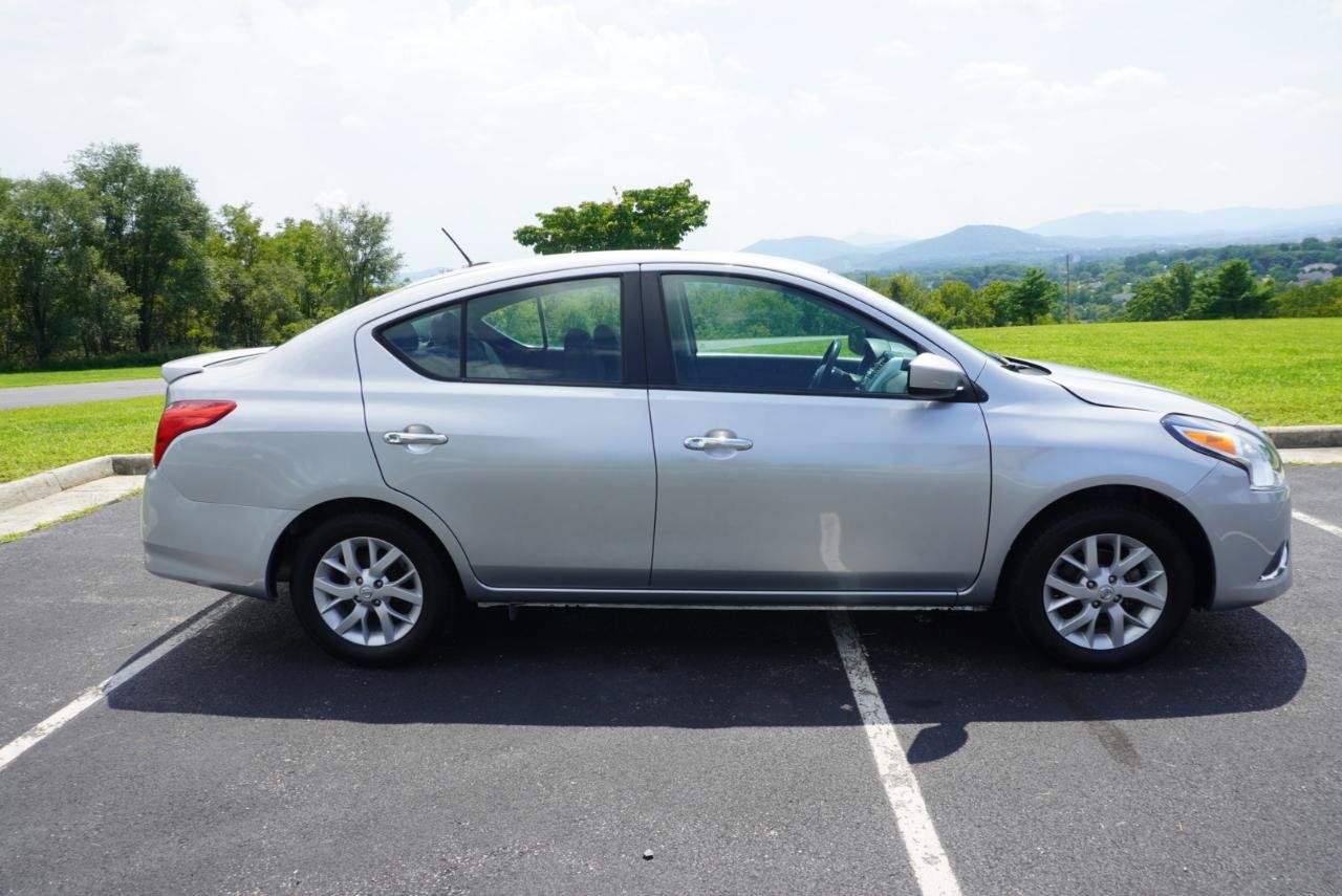 Used 2017 Nissan Versa SV w/ SV Special Edition Package FWD image 16