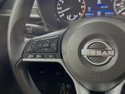 Used 2024 Nissan Altima 2.5 SV FWD image 19