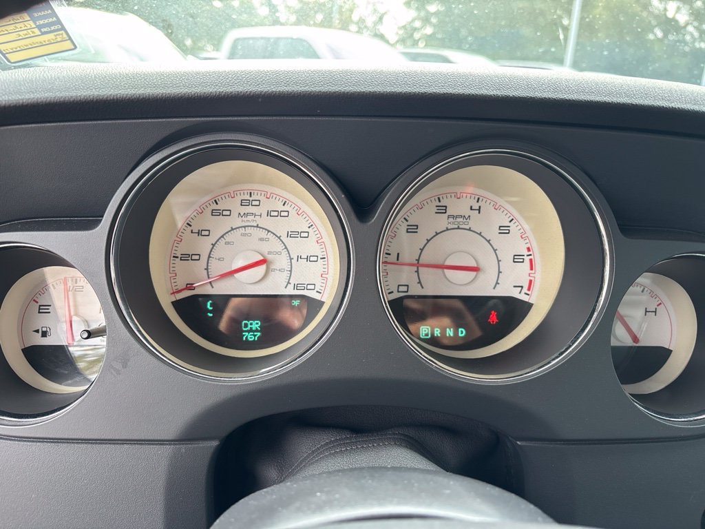 Used 2014 Dodge Challenger R/T Plus RWD image 10